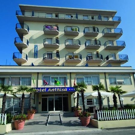 Nuovo Hotel Anthisa Лидо ди Савио Екстериор снимка